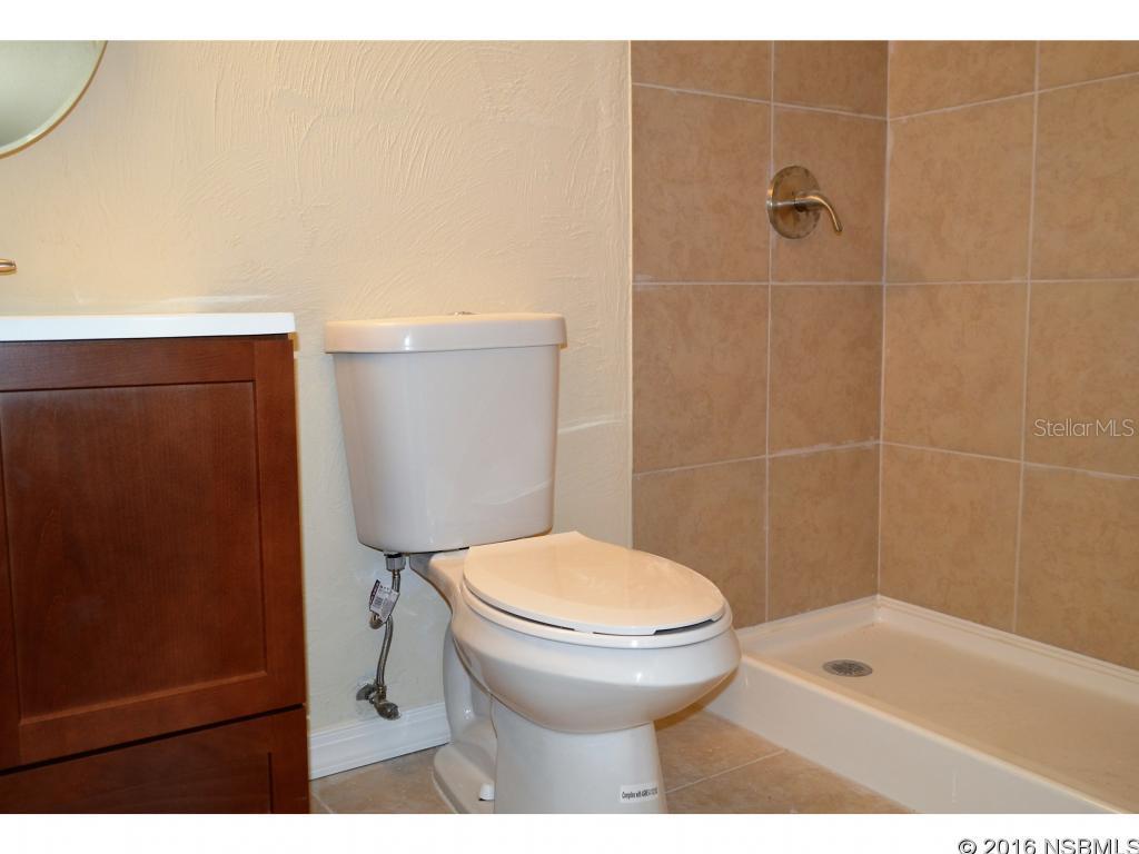 Crestwood Manor - Residential