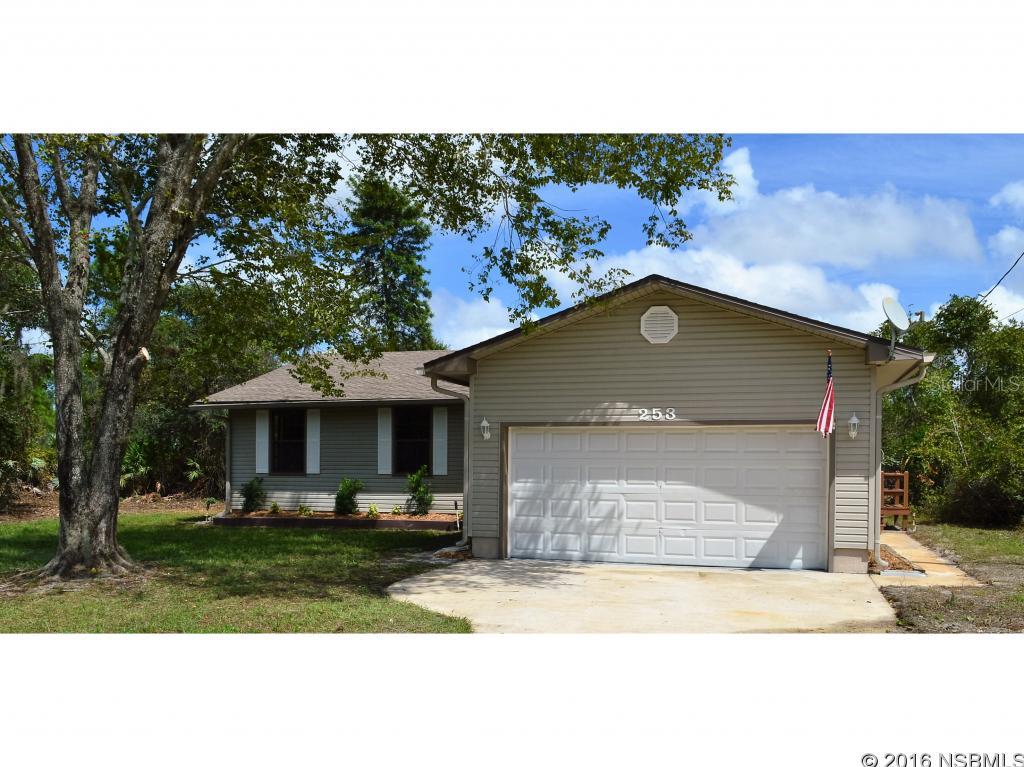 Crestwood Manor - Residential