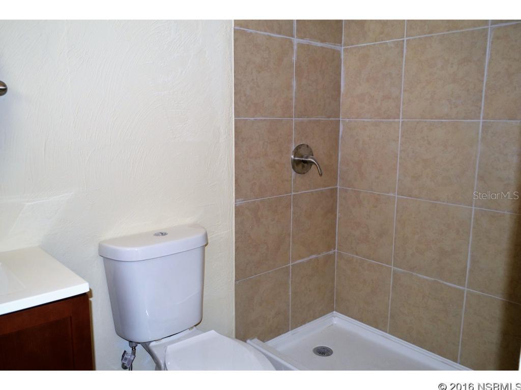 Crestwood Manor - Residential