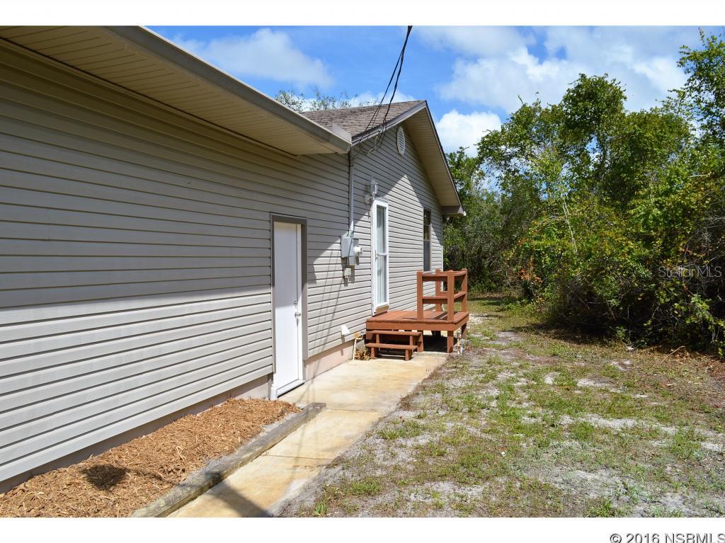 Crestwood Manor - Residential