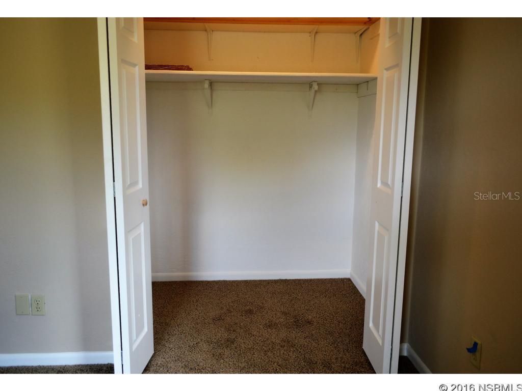 Crestwood Manor - Residential