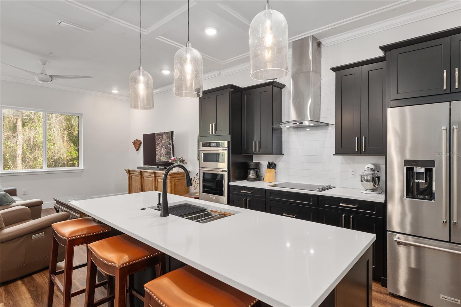 EMERSON CONDOS - Residential