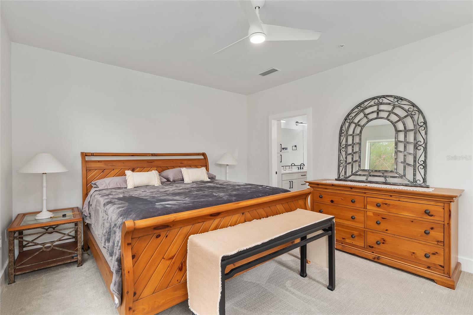 EMERSON CONDOS - Residential