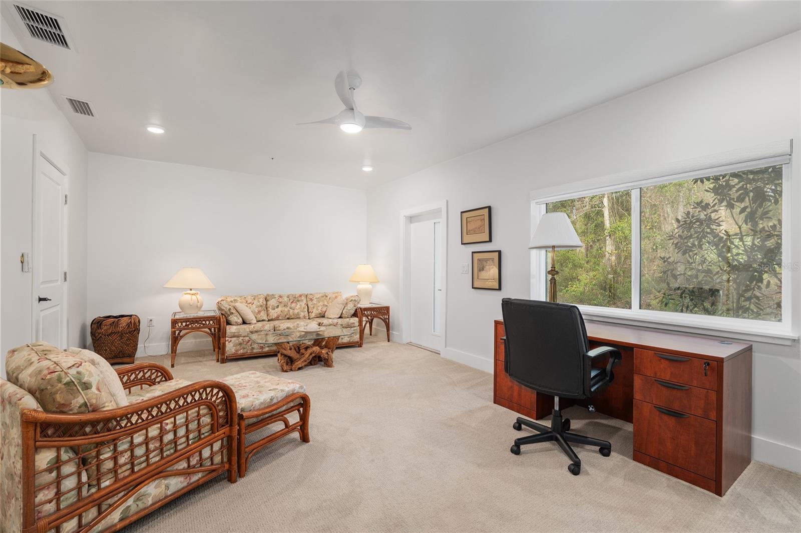 EMERSON CONDOS - Residential