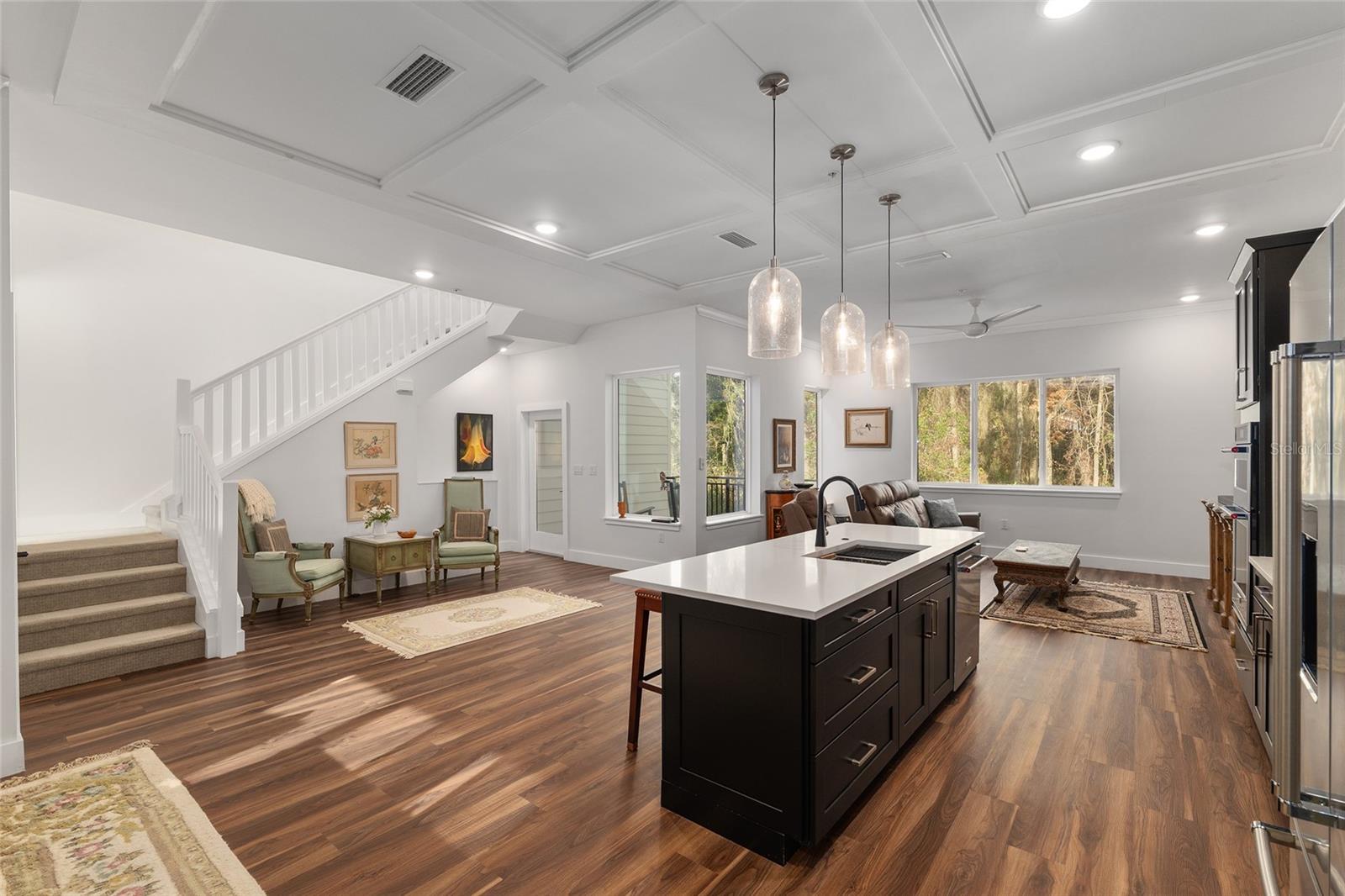 EMERSON CONDOS - Residential