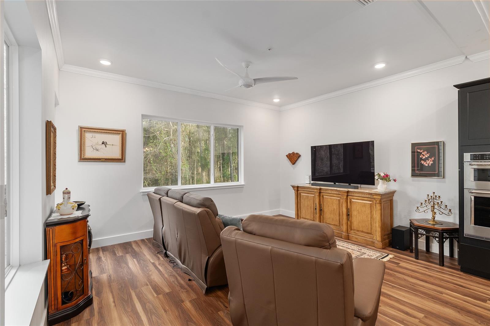 EMERSON CONDOS - Residential