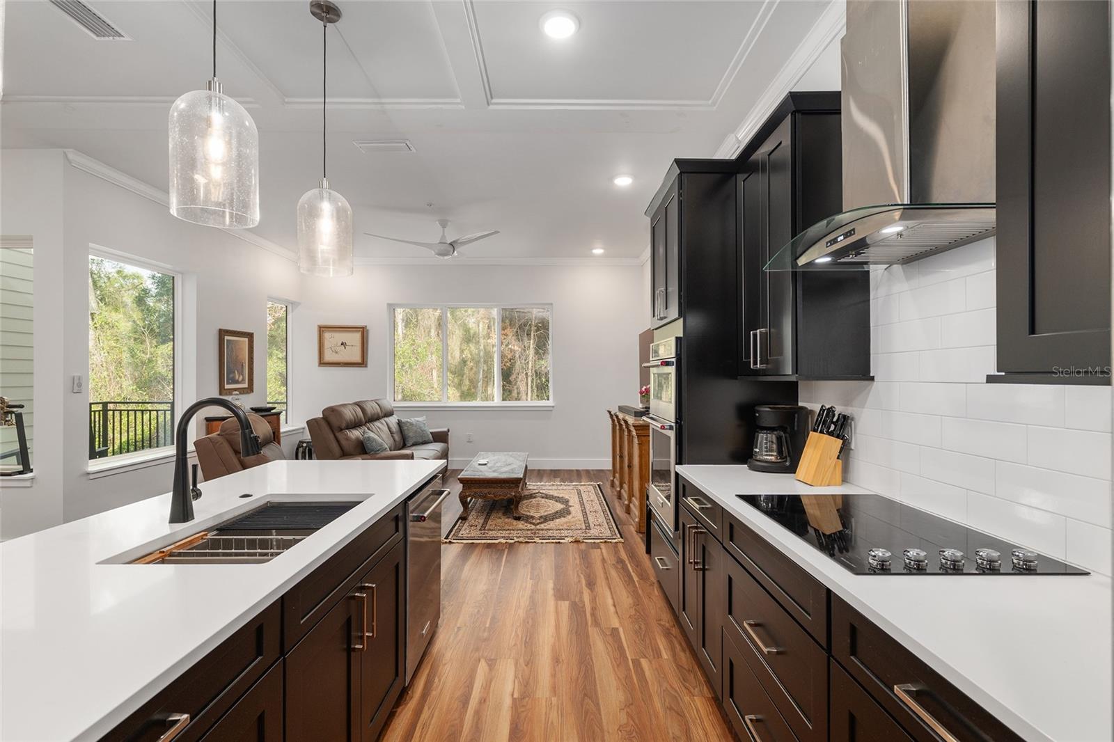 EMERSON CONDOS - Residential