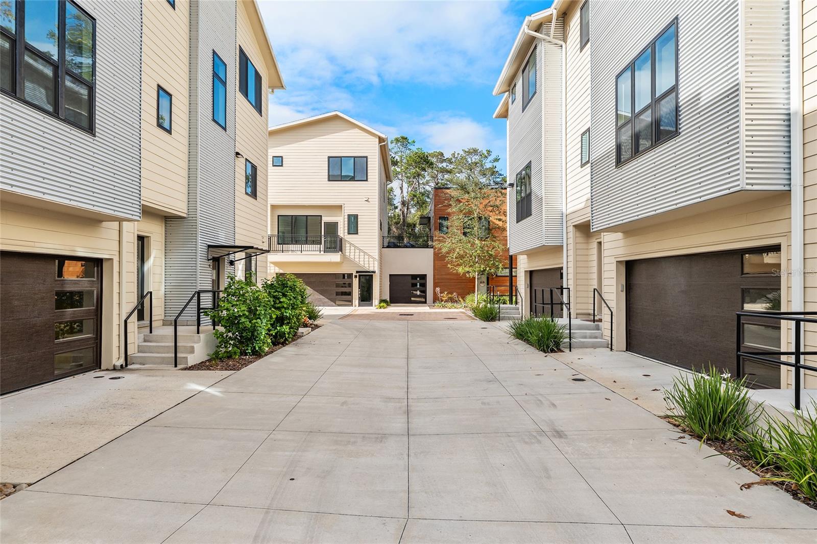 EMERSON CONDOS - Residential