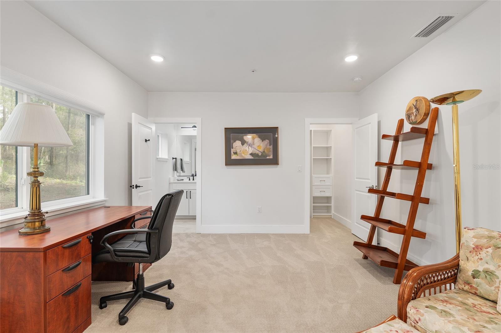 EMERSON CONDOS - Residential