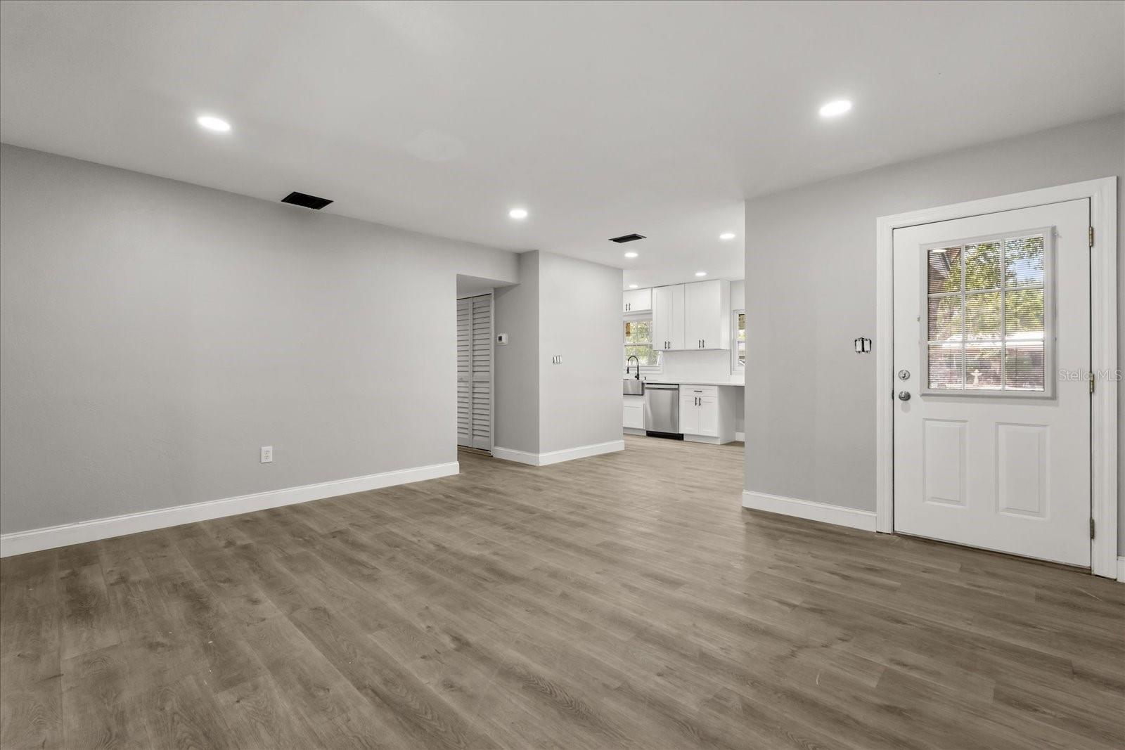 VILLA MANOR - Residential