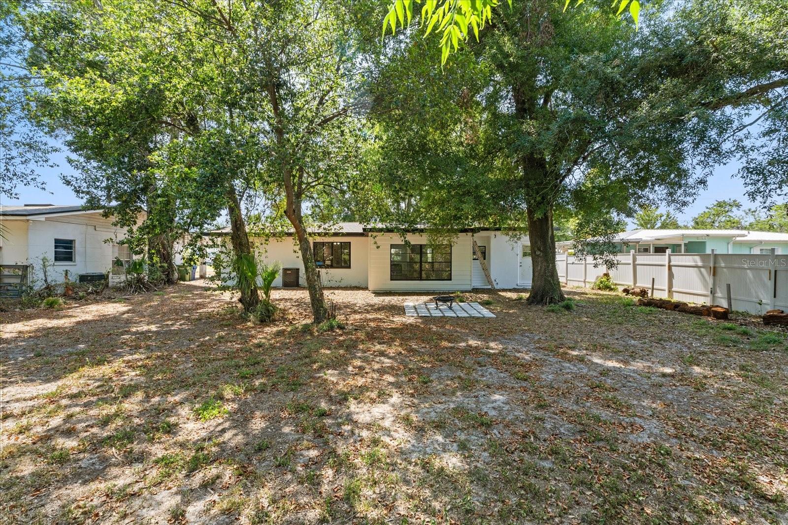 VILLA MANOR - Residential