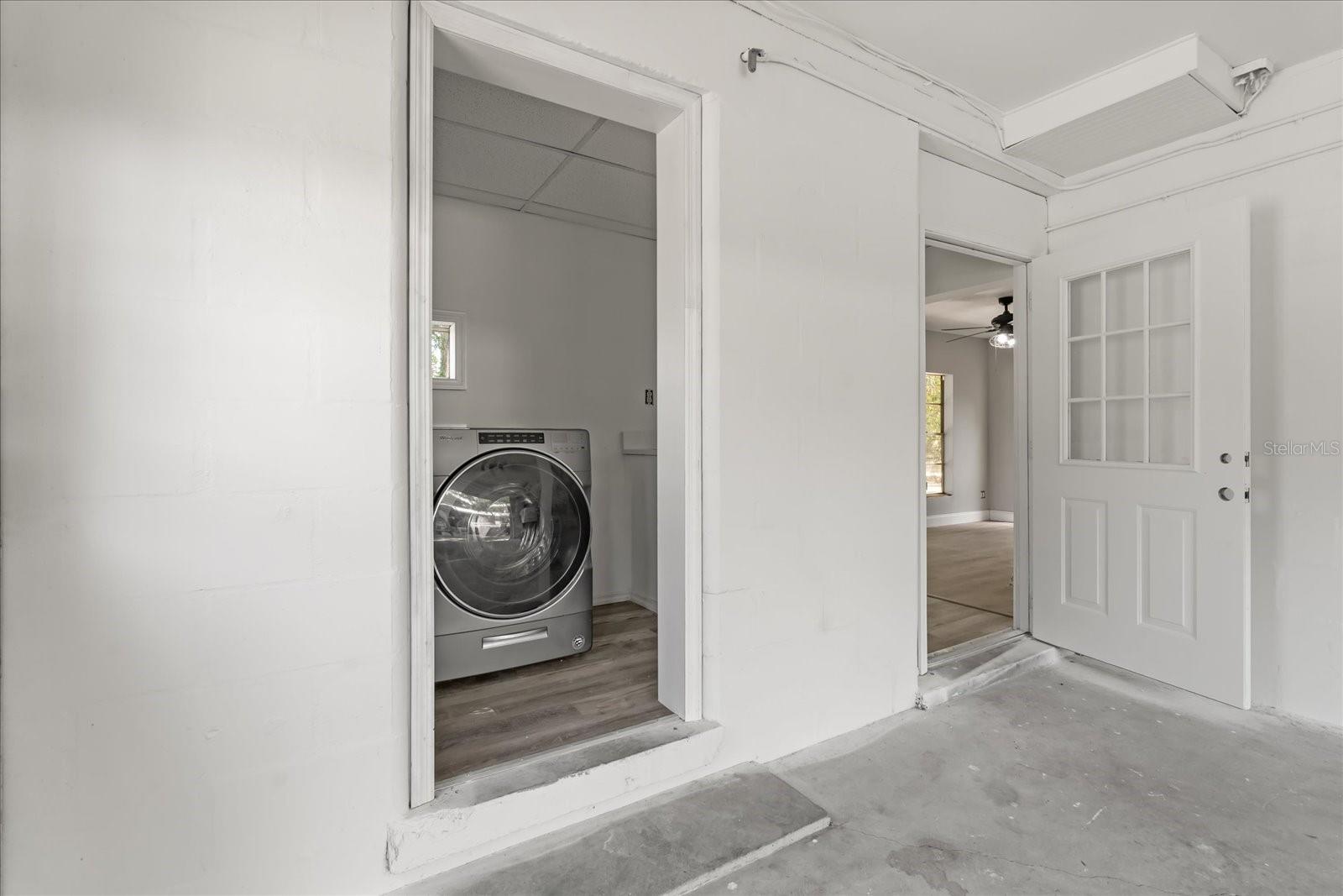 VILLA MANOR - Residential