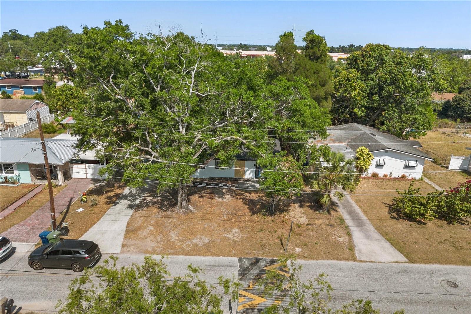 VILLA MANOR - Residential