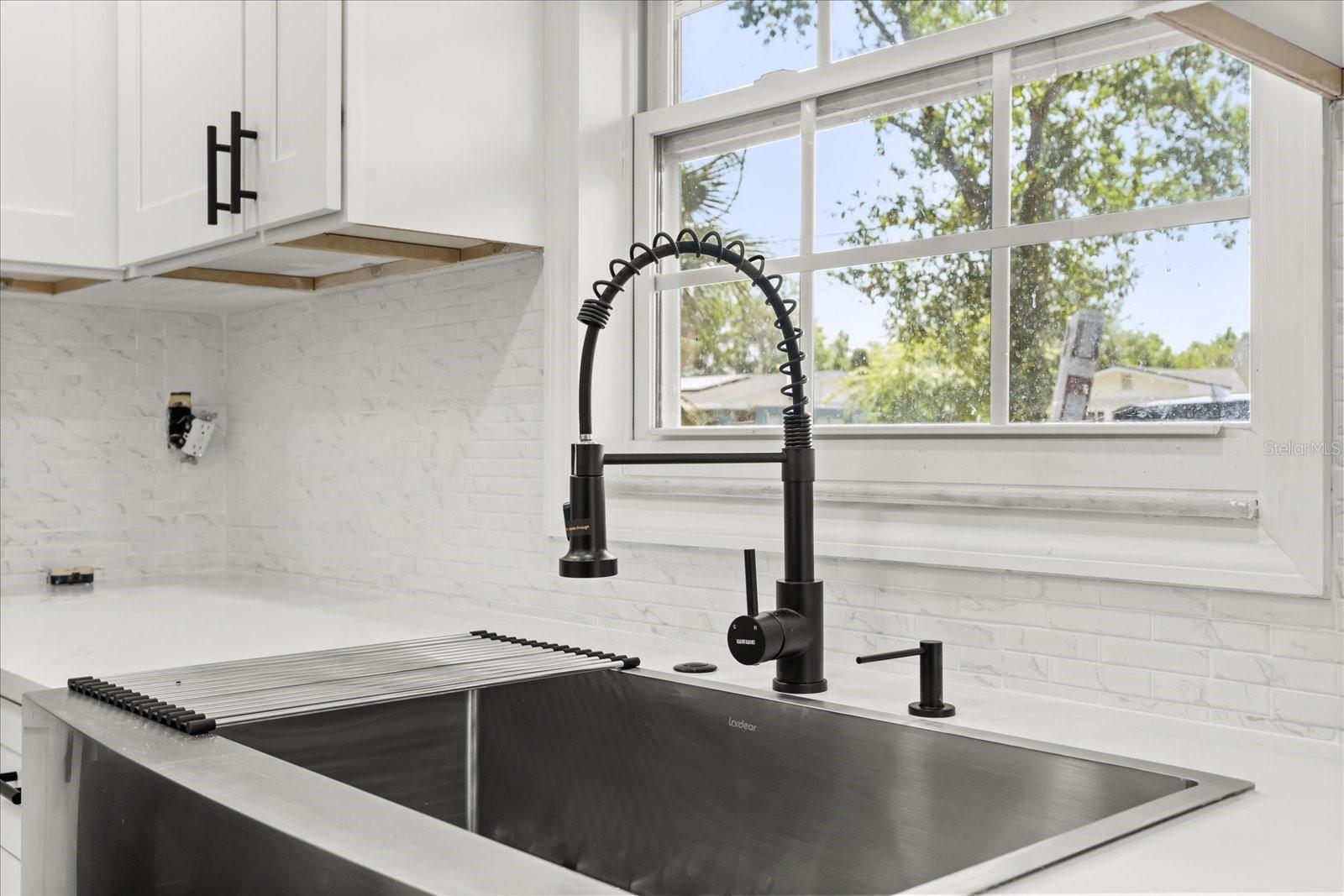 VILLA MANOR - Residential