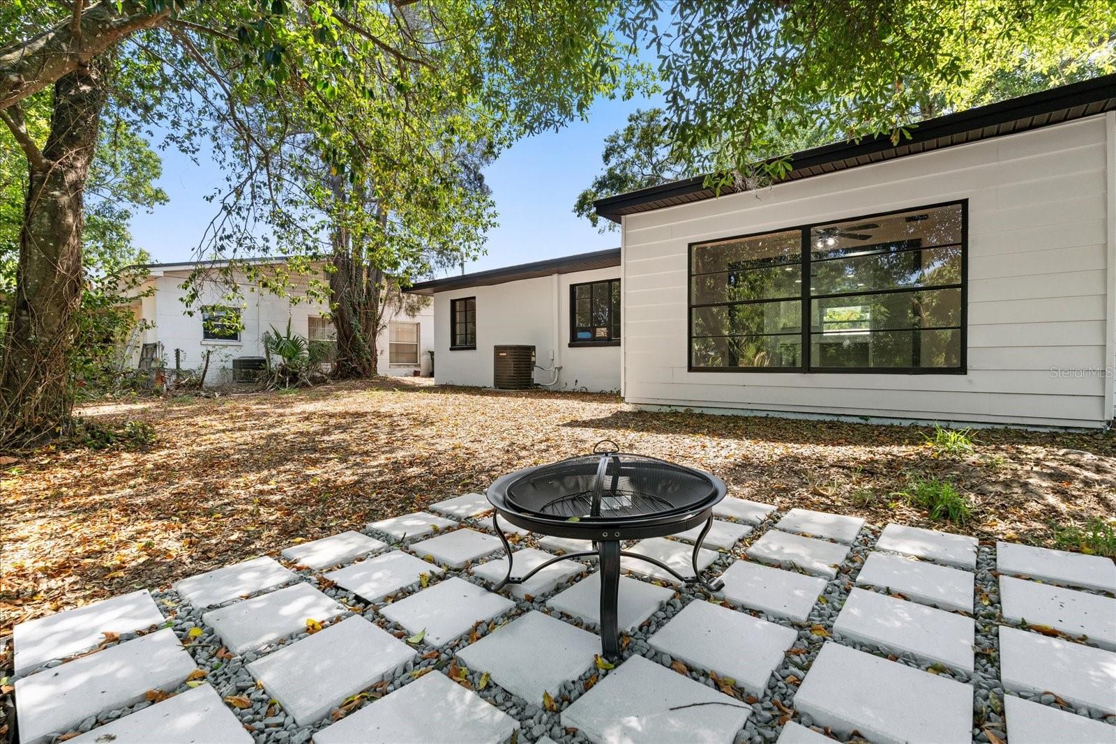 VILLA MANOR - Residential