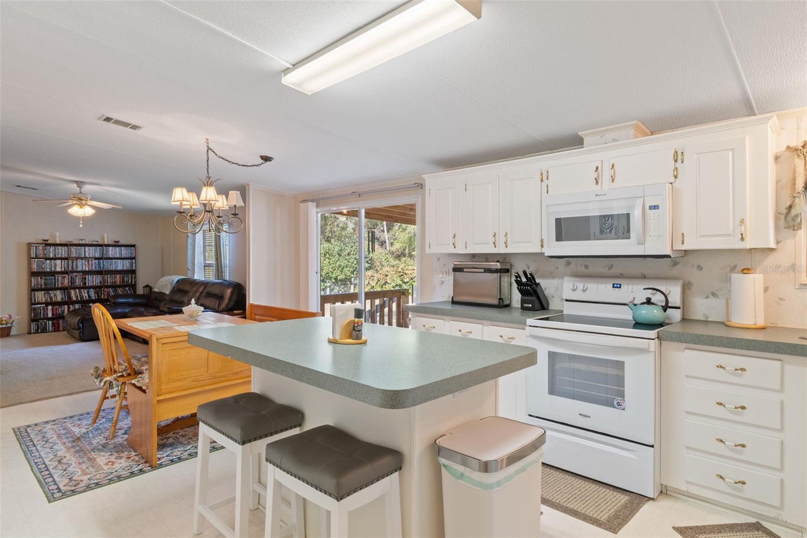 FLORIDA HLNDS - Residential