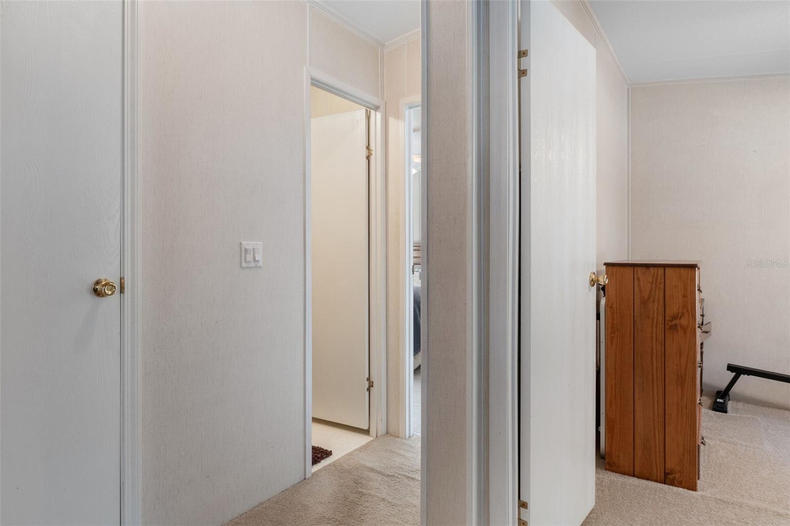 FLORIDA HLNDS - Residential