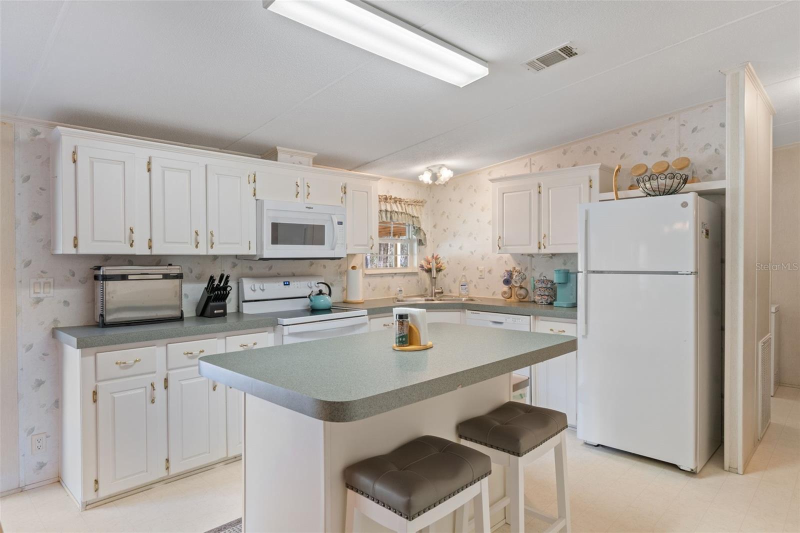 FLORIDA HLNDS - Residential