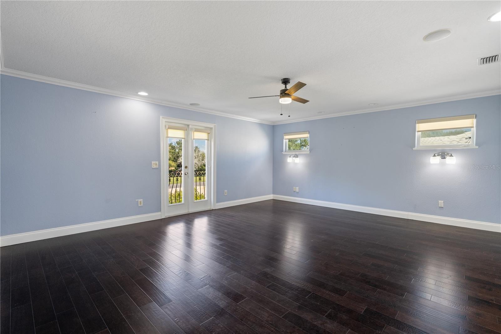 LAKE DOWN CREST - Residential