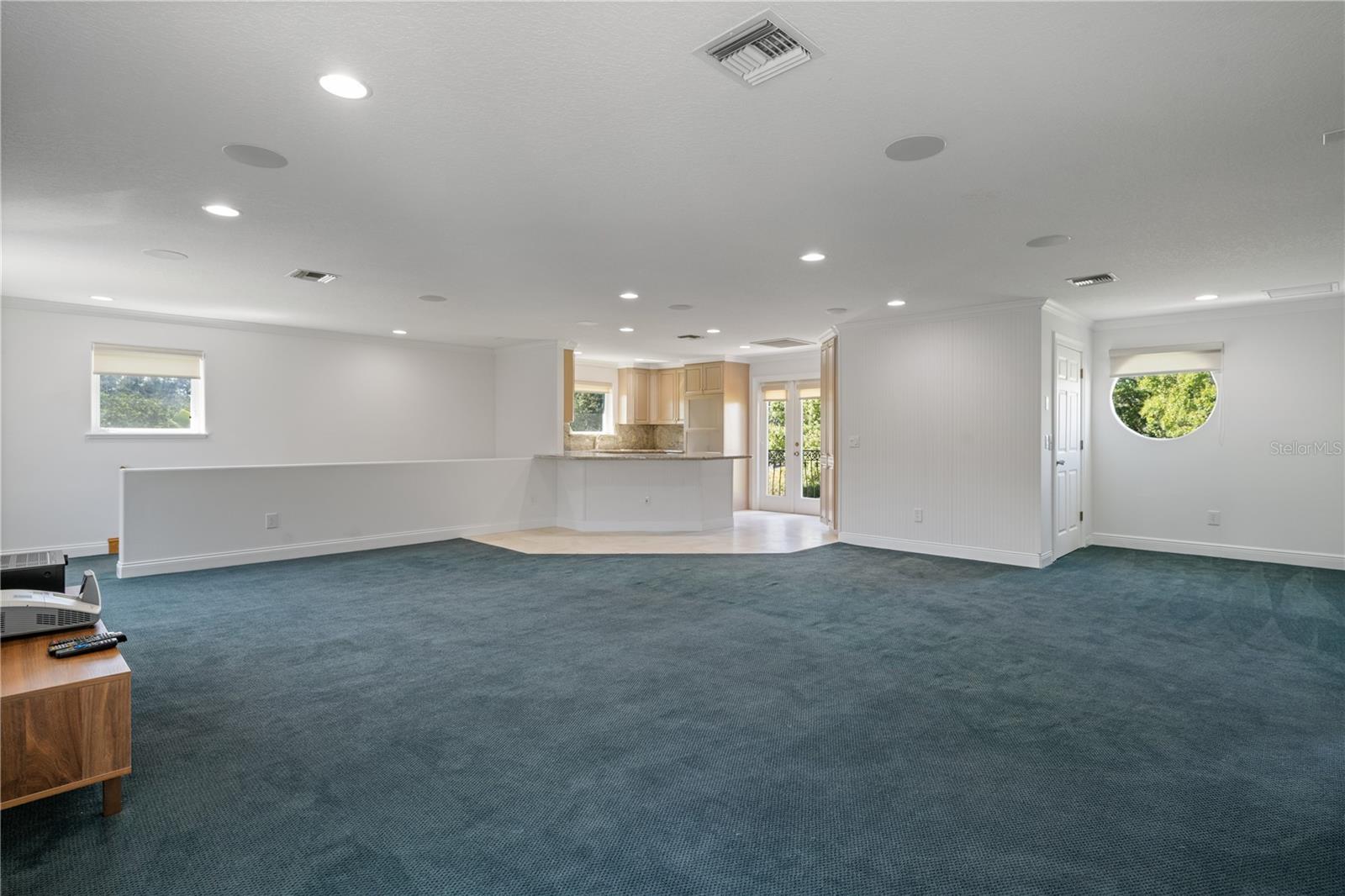 LAKE DOWN CREST - Residential