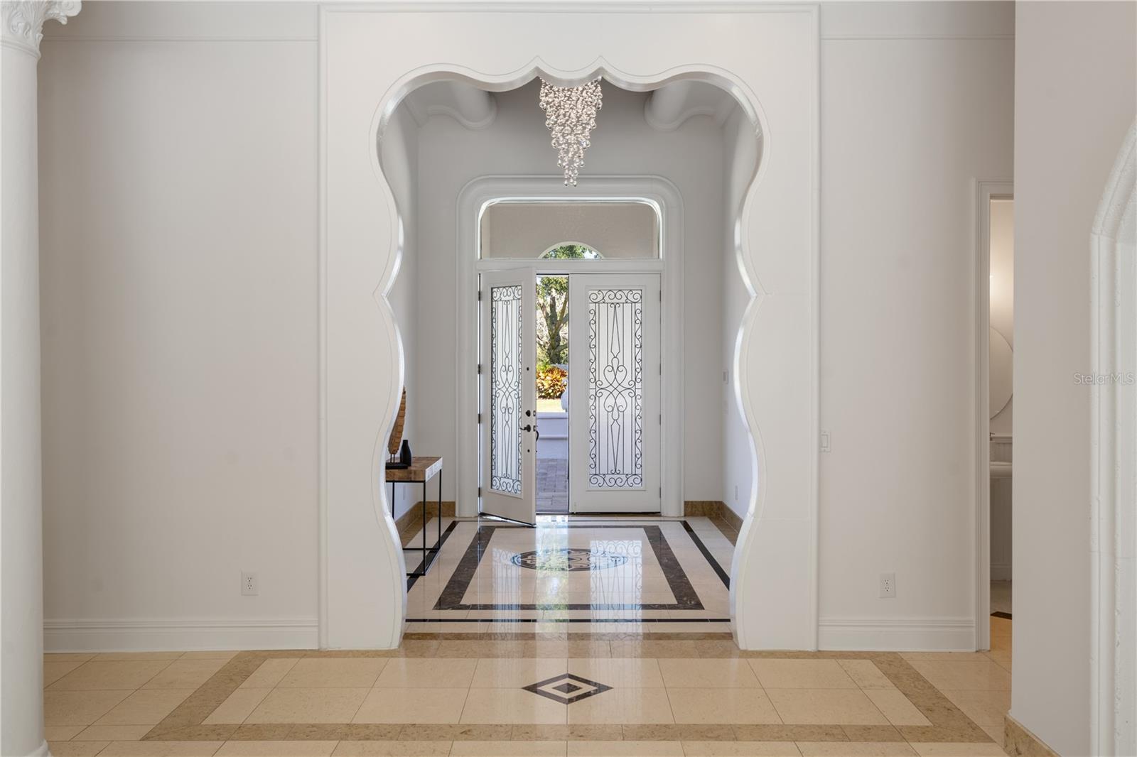 LAKE DOWN CREST - Residential