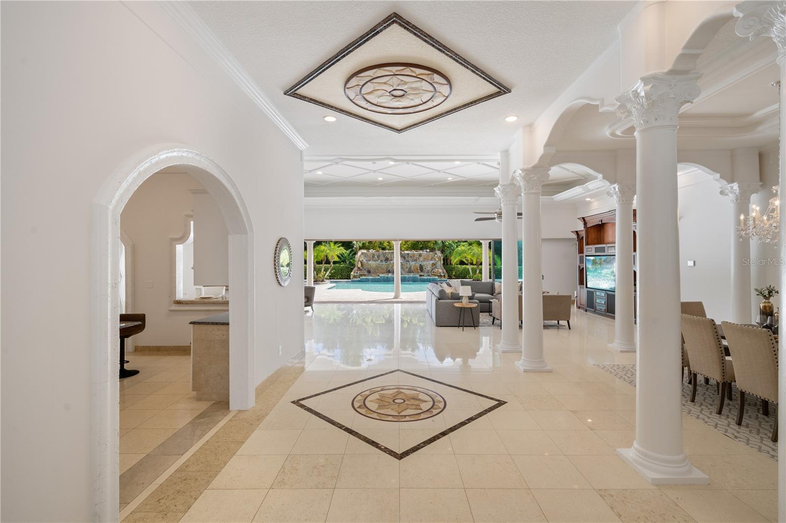 LAKE DOWN CREST - Residential