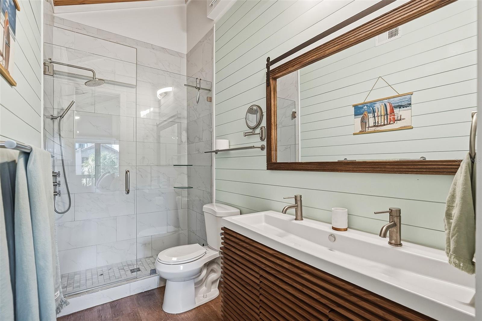 SANDY COVE II - Residential