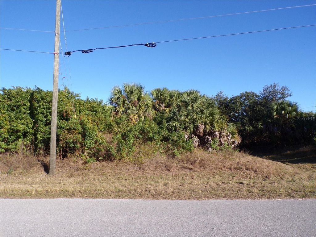 Photo of 456 Rutland Circle, Port Charlotte, FL 33954 (MLS # C7519225)