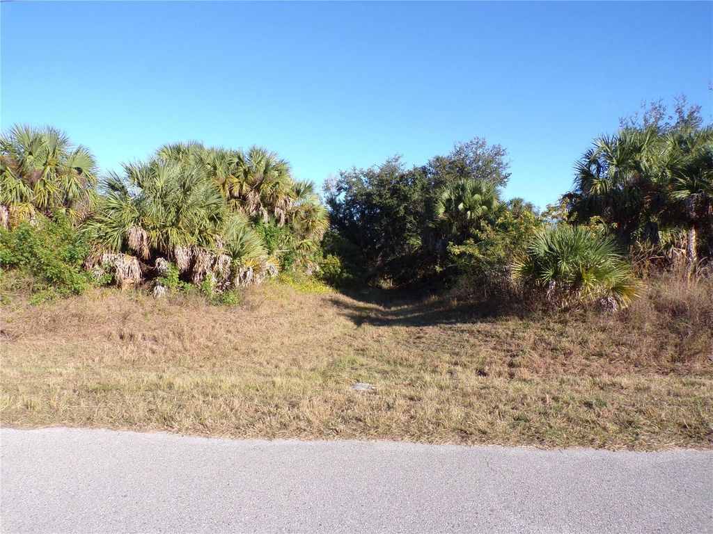 Photo of 456 Rutland Circle, Port Charlotte, FL 33954 (MLS # C7519225)