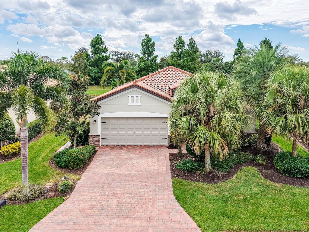 Photo of 7124 Marsh View Terrace, Bradenton, FL 34212 (MLS # R4910249)