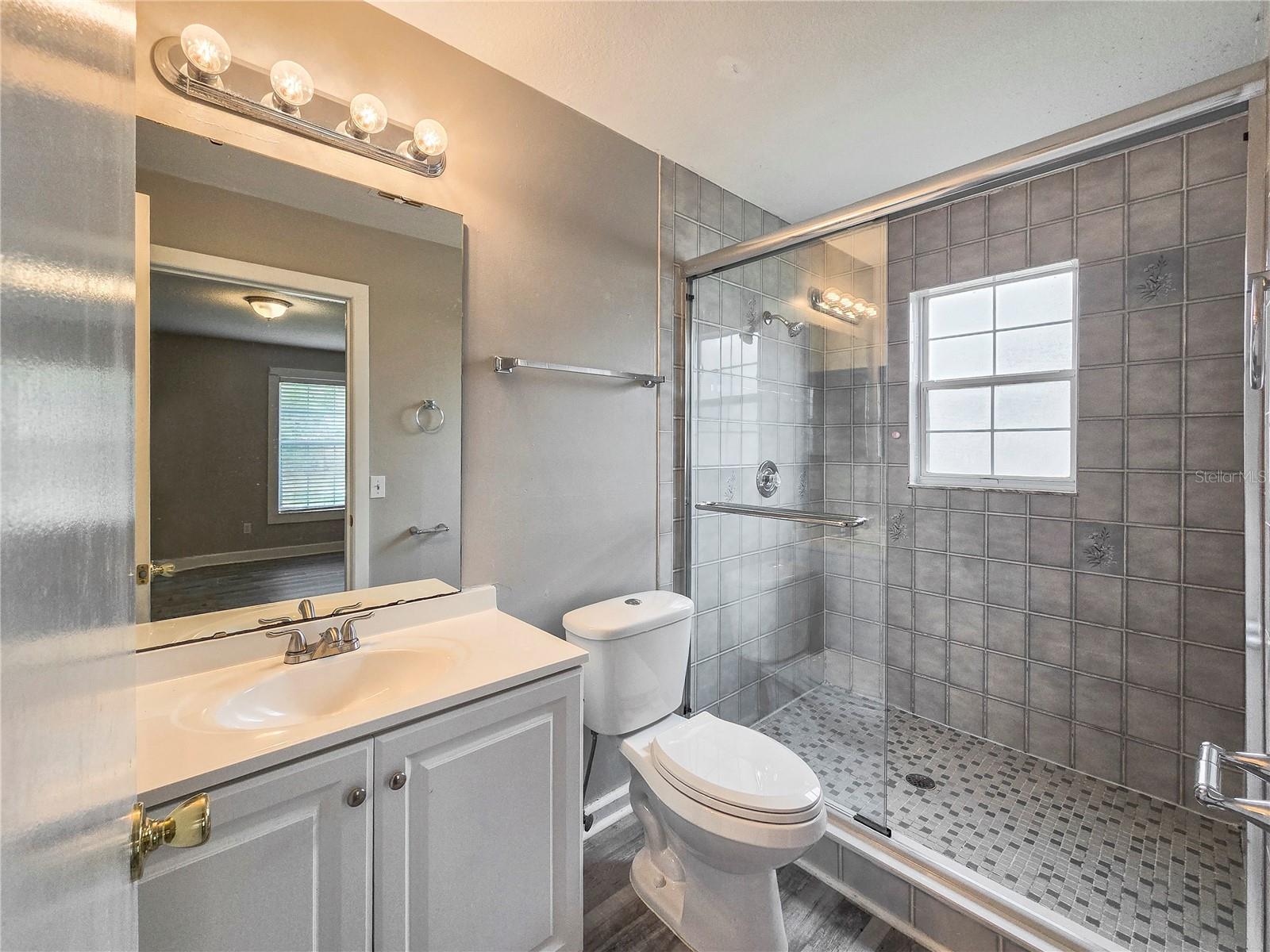 SILVER SPGS SHORES UN 12 - Residential Lease