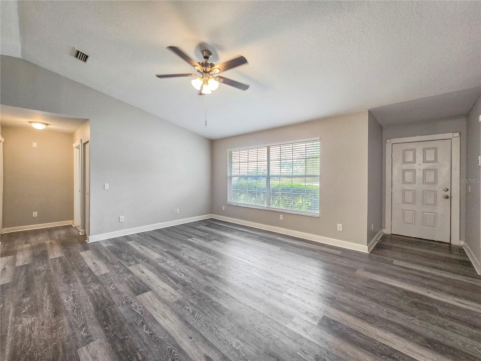 SILVER SPGS SHORES UN 12 - Residential Lease