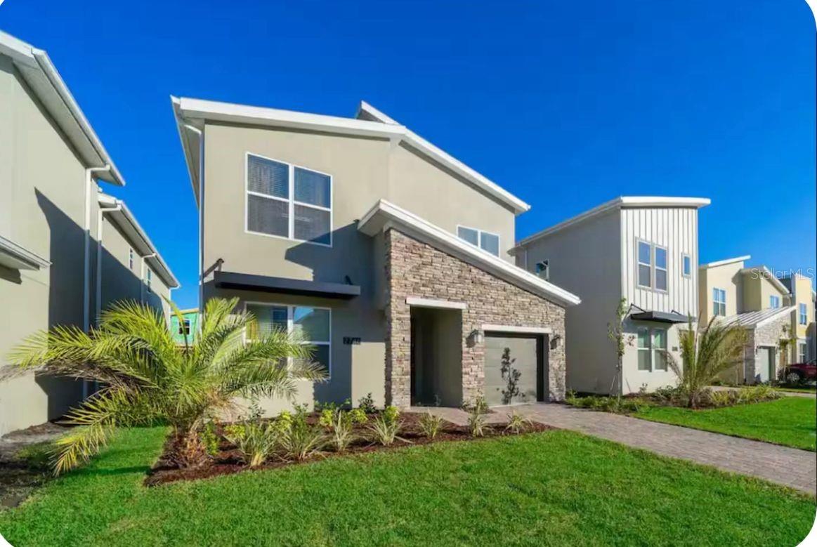 ***FULLY FURNISHED – STUNNING TURNKEY PROPERTY*** GREAT POOL & SPA VACATION HOME. There are 5 bedrooms, 5 bathrooms, with 2 owner suites! Additional rooms include a laundry room, loft, and game room. This vacational home is located in Story Lake, where Central Florida's major attractions are just minutes away. Walt Disney World is located just 5 miles ,you have shopping centers really close, Lake Buena Vista and Disney Springs , the Loop, Target, Marshall and more stores, International Airport is just 15 miles away. appliances, window blinds, and more. Amenities include Tiki Bar/Grille, Canoe/Kayak Rental, Lazy River, Fitness Center, Miniature Golf, Quiet Pool, Splash Pad, Double Slide, Volleyball Court & Sports Court. don't miss the opportunity to own this investment short term rental allowed