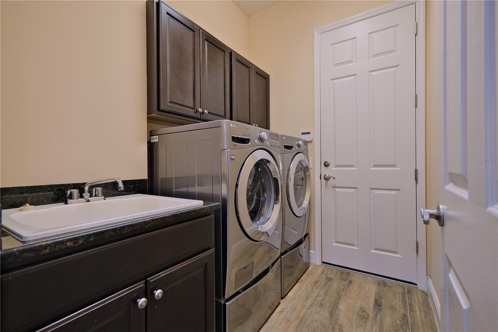 TWIN RIVERS PH IV - Residential