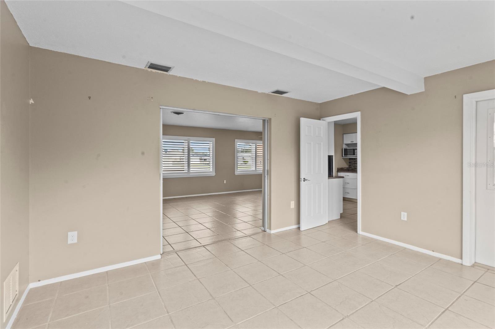 GROVE CITY TERRACE - Residential