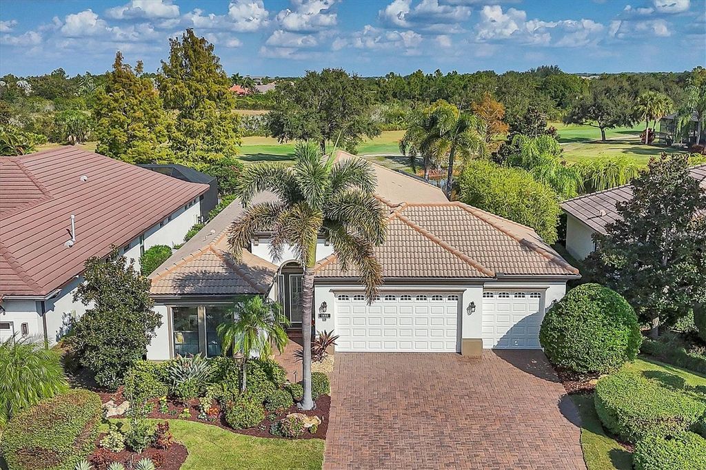 Photo of 7833 Valderrama Way, Lakewood Ranch, FL 34202 (MLS # A4674208)