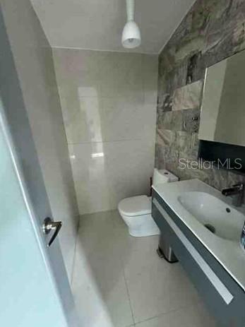 LAKE VIEW HOA - Residential