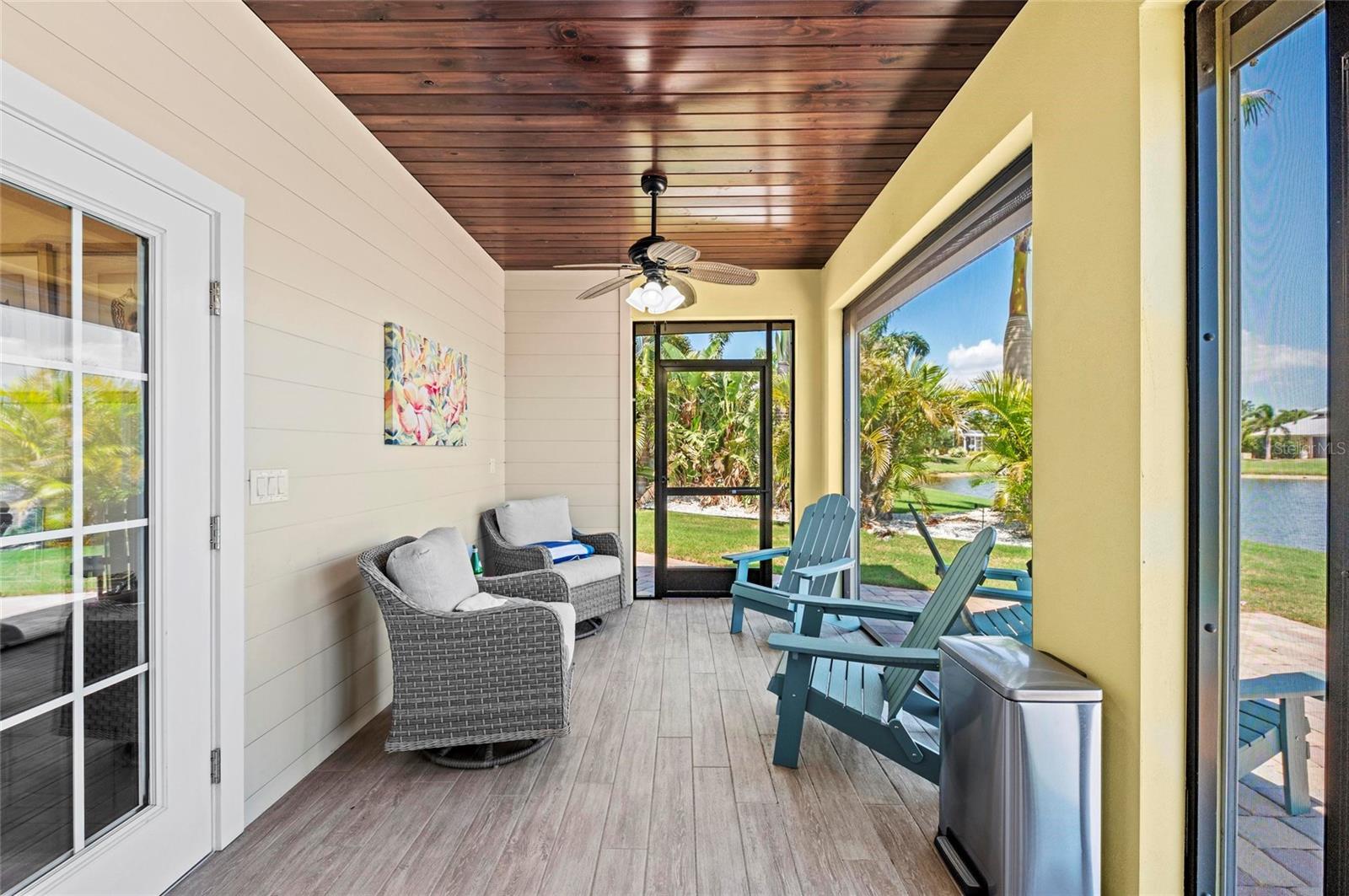 THORNTON CREEK MOTORCOACH RESIDENCE - Residential