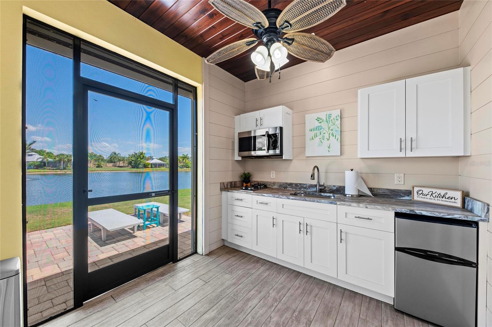 THORNTON CREEK MOTORCOACH RESIDENCE - Residential