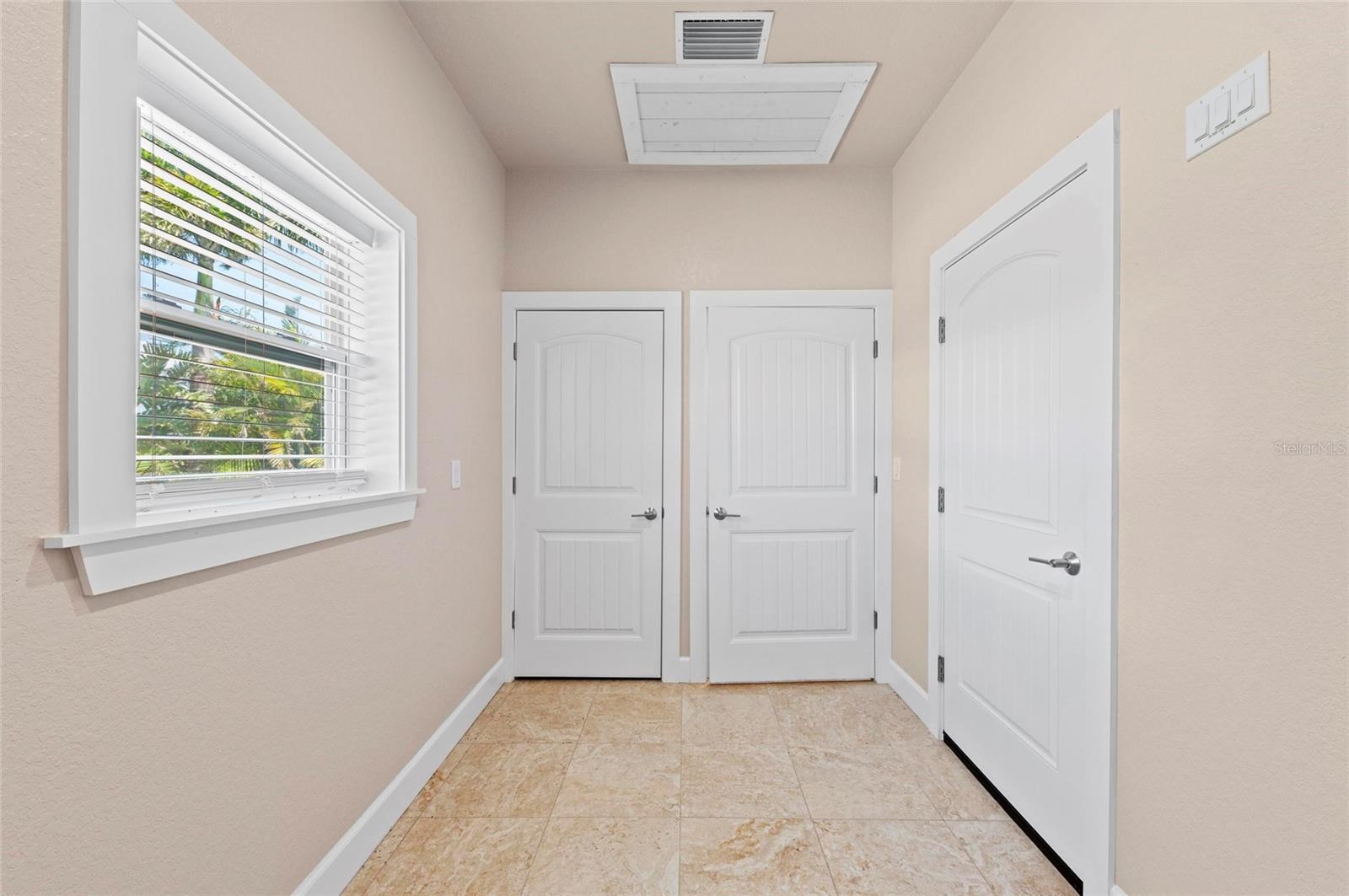 THORNTON CREEK MOTORCOACH RESIDENCE - Residential