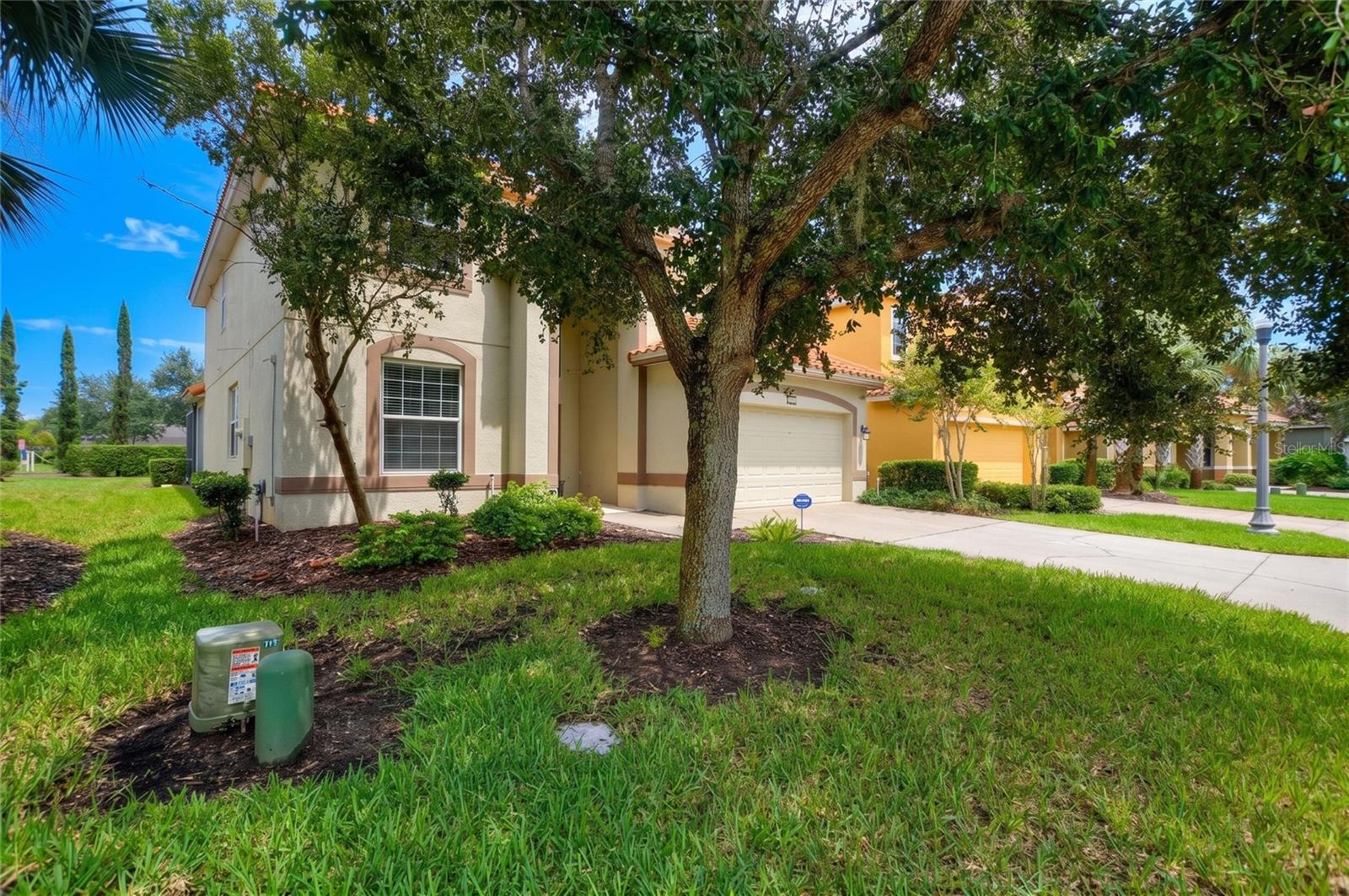 4396 ACORN COURT