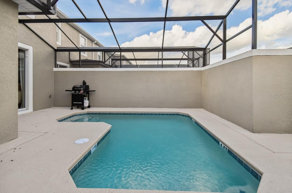 COVE AT STOREY LAKE 4 - Residential