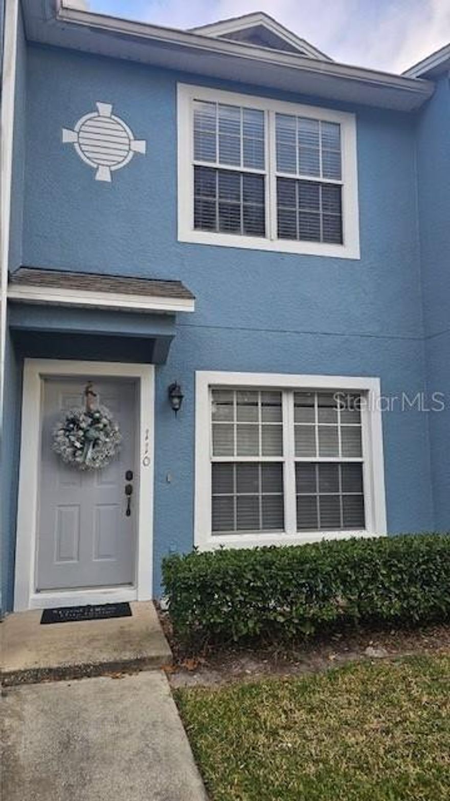 Welcome home to this 2 bedroom / 2.5 bath townhome located in the gated community of Placid Lake.
Both bedrooms are generously sized and located upstairs with their own bathroom and ample closet
space. Enjoy your private outdoor patio, perfect for quiet mornings or evening relaxation. The
community features a well-kept pool and common areas, with LOW HOA dues and no exterior maintenance
required. With easy access to 417, I-4, the airport, and numerous shopping, dining, and
entertainment options, this townhome is ideal as a primary residence or investment property. Seller will consider owner financing.