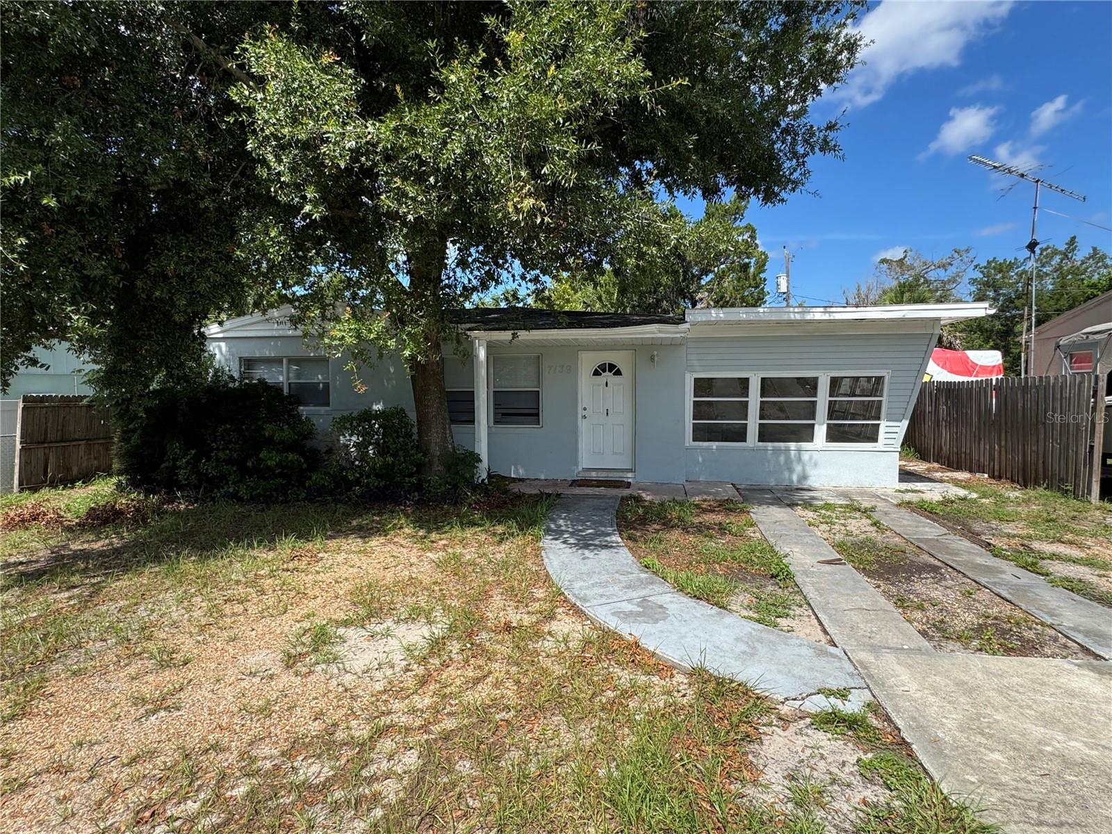 Welcome to this well-maintained 3 bedroom, 1 bathroom home offering comfort, functionality, and potential. Perfect for first-time buyers, investors, or those looking to downsize, this property features a spacious living area, a kitchen with ample cabinet space, and a fully fenced backyard ideal for entertaining or relaxing. The bedrooms are generously sized with plenty of natural light. Additional highlights include indoor laundry. Conveniently located near schools, parks, shopping, and major highways. Don’t miss your chance to own this affordable and inviting home—schedule your showing today!