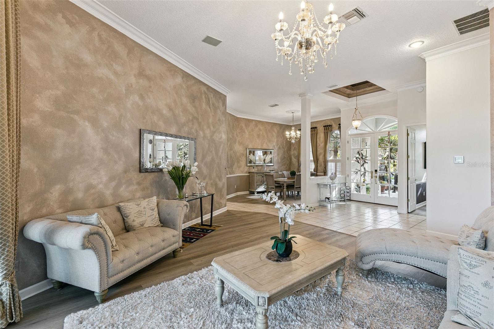 175 PROMENADE CIRCLE
