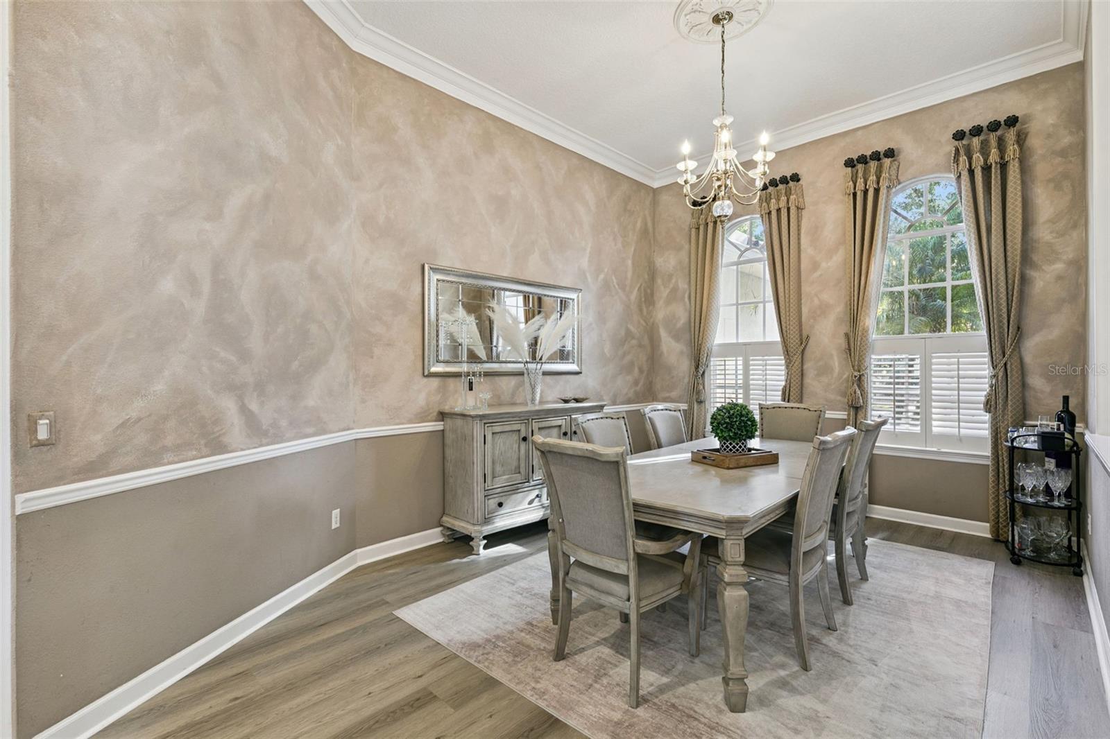 175 PROMENADE CIRCLE