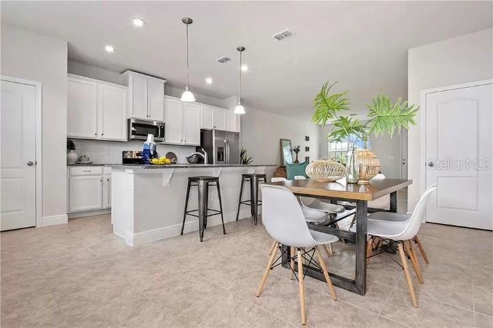 6224 ARALIA IVY LANE