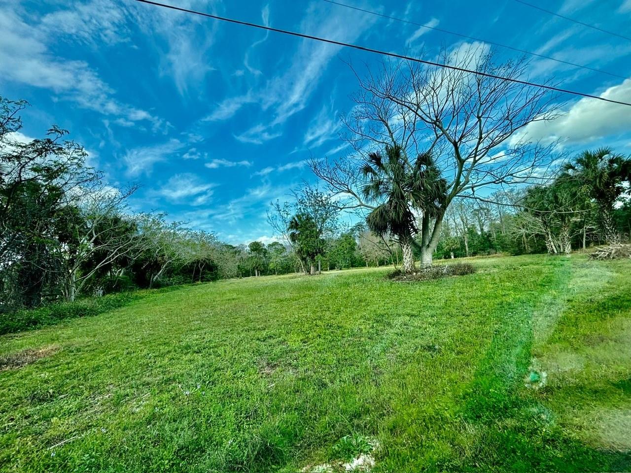 HAPPY TRAILS UNIT 3 UNREC - Land