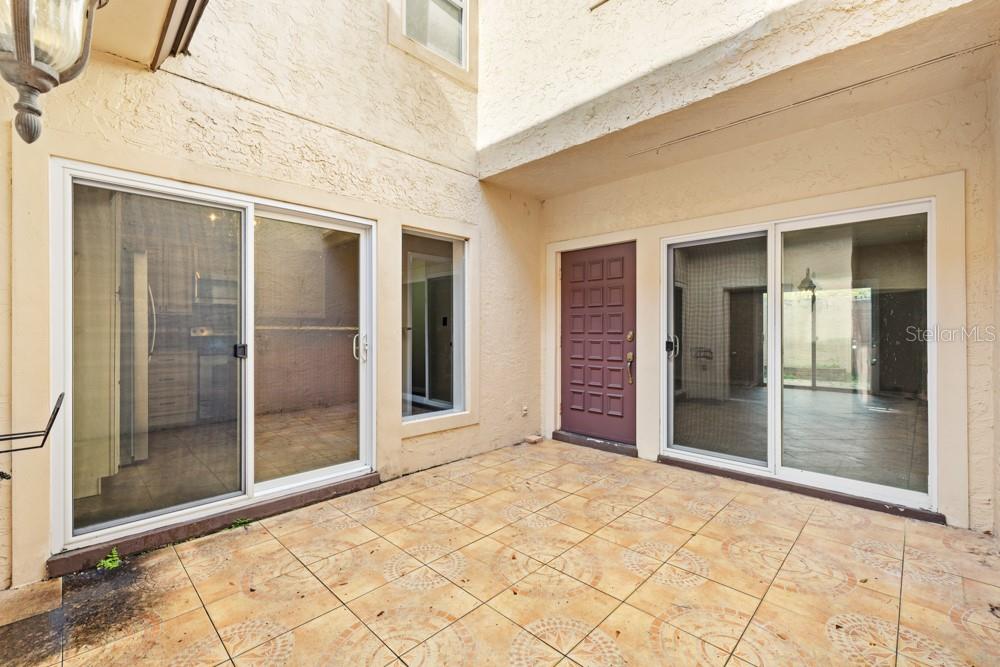 GRANADA TOWN HOMES AT SANORA - Residential