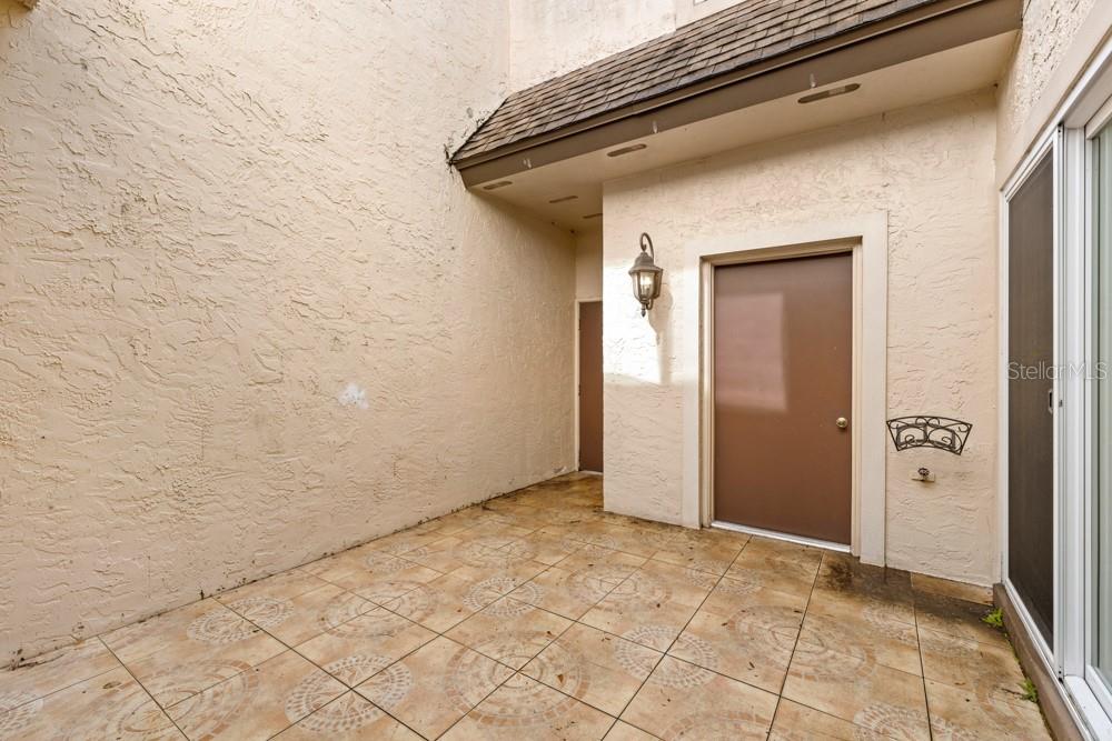 GRANADA TOWN HOMES AT SANORA - Residential